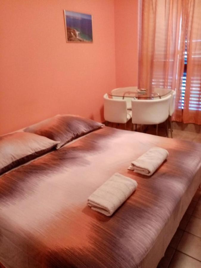 Studio Apartment Jadranko Duga Uvala Krnica Exterior foto